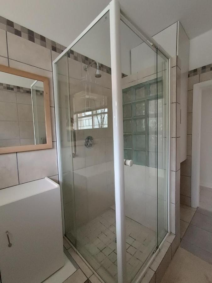 شقة Sea Point Kingsgate No 10 كيب تاون المظهر الخارجي الصورة