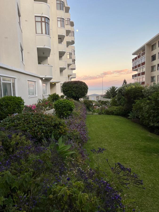 شقة Sea Point Kingsgate No 10 كيب تاون المظهر الخارجي الصورة