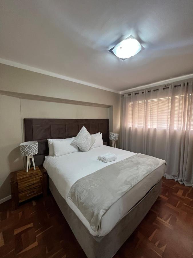 شقة Sea Point Kingsgate No 10 كيب تاون المظهر الخارجي الصورة